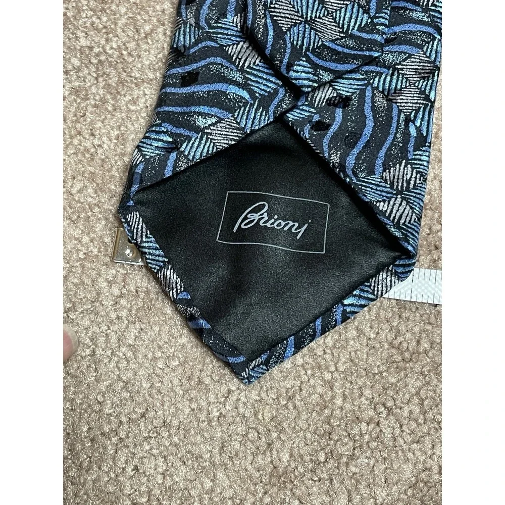 Brioni this vtg
